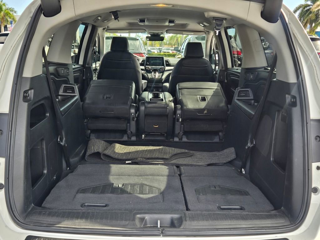 Certified 2022 Honda Odyssey Touring image 10