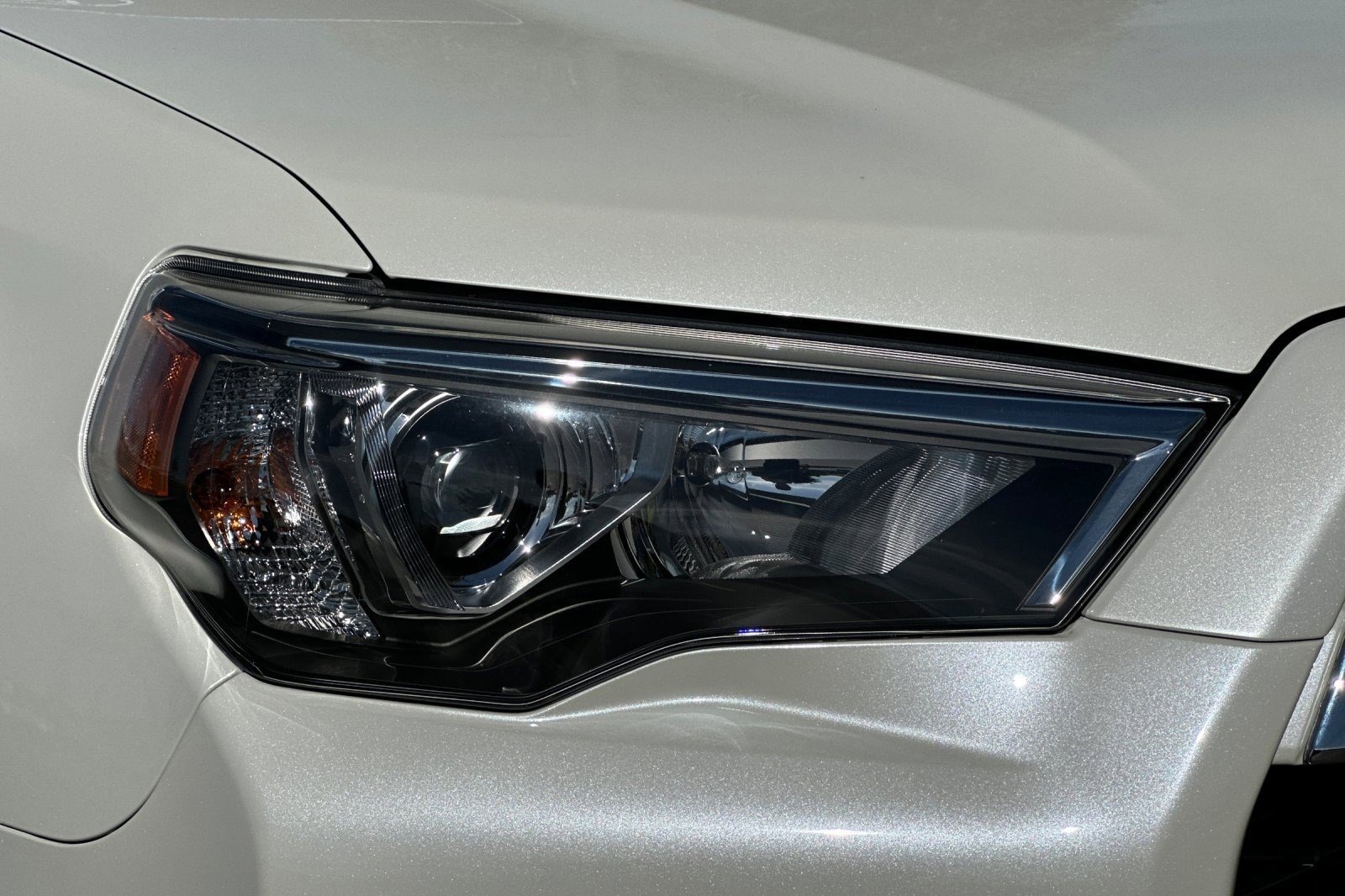 Used 2022 Toyota 4Runner Limited image 10