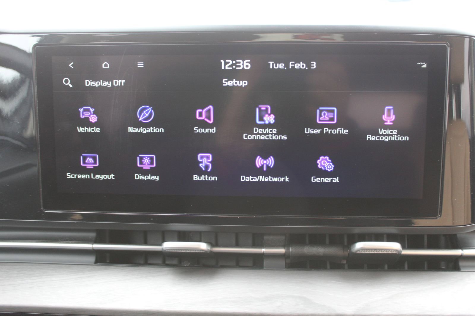 Used 2024 Kia Carnival EX image 40