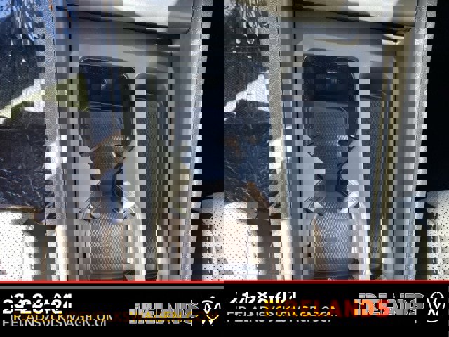 New 2025 Volkswagen Tiguan SE image 37