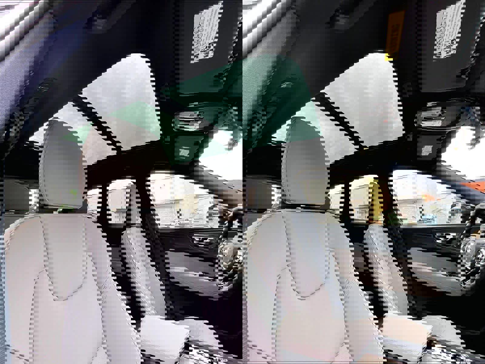 Used 2026 Volvo XC60 T8 Plus w/ Protection Package Premier image 24