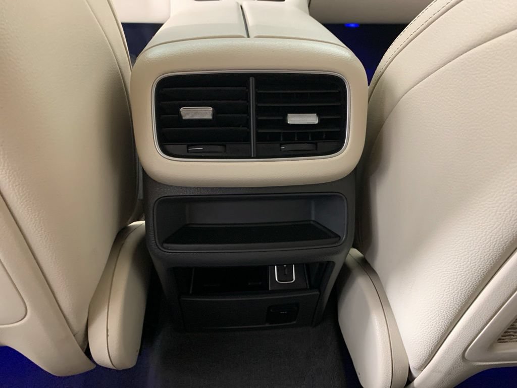 Used 2020 Mercedes-Benz GLE 350 4MATIC w/ Premium Package image 24