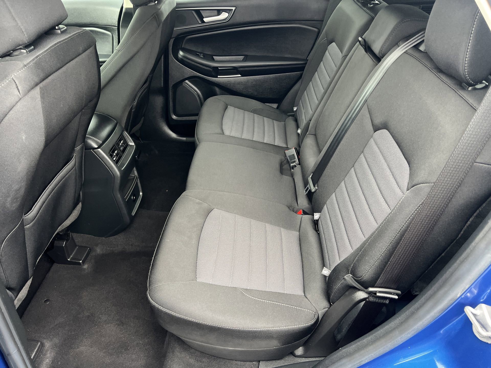 Certified 2023 Ford Edge SE w/ Black Appearance Package image 20