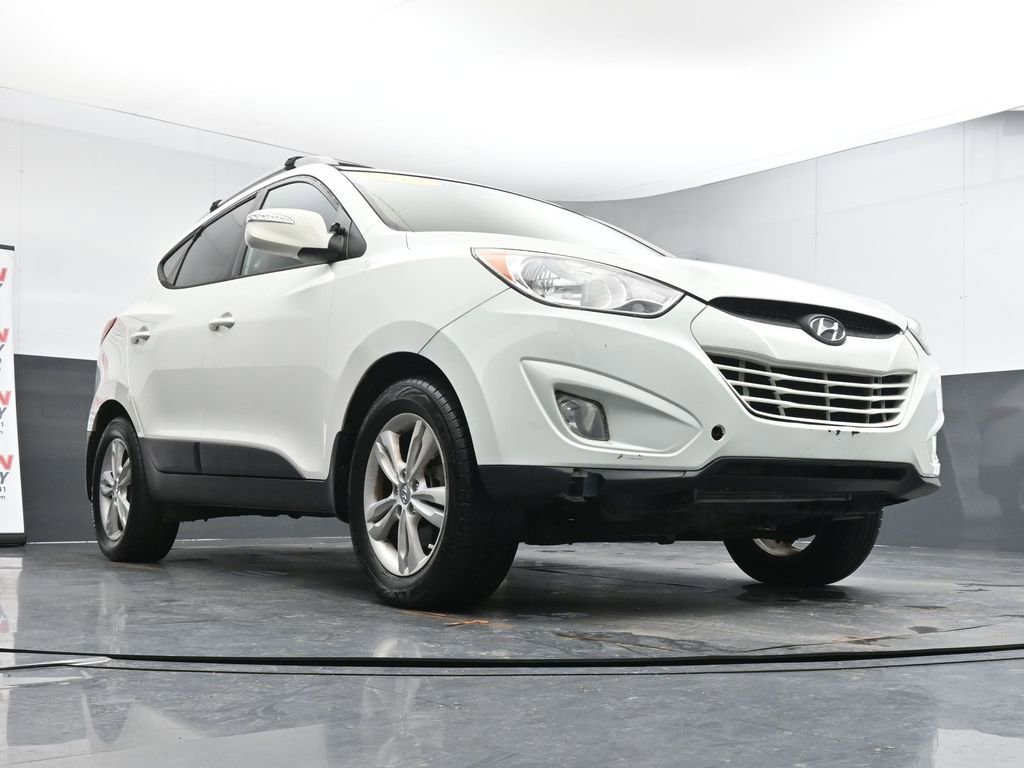 Used 2013 Hyundai Tucson GLS image 33