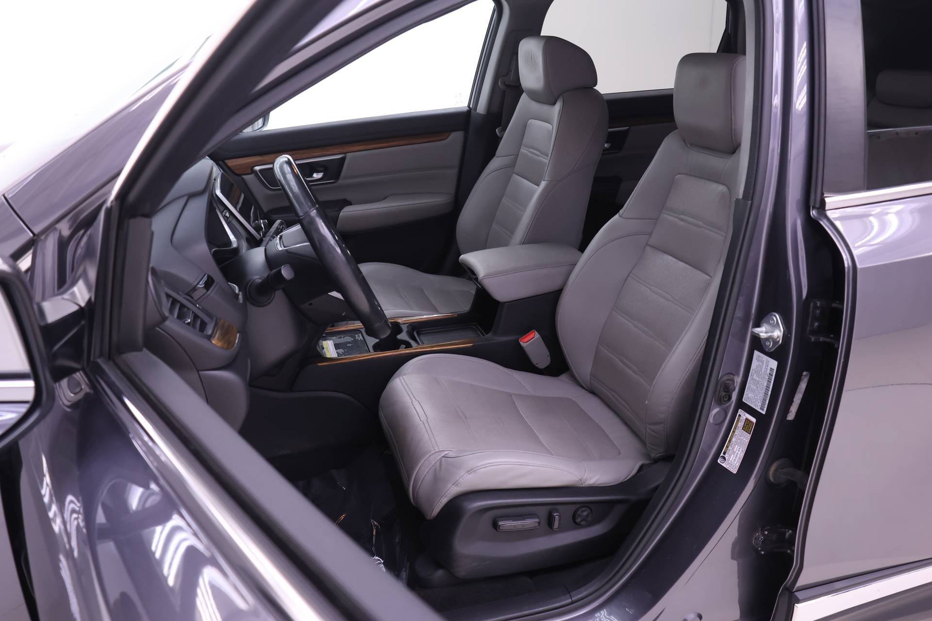 Used 2021 Honda CR-V Touring image 4