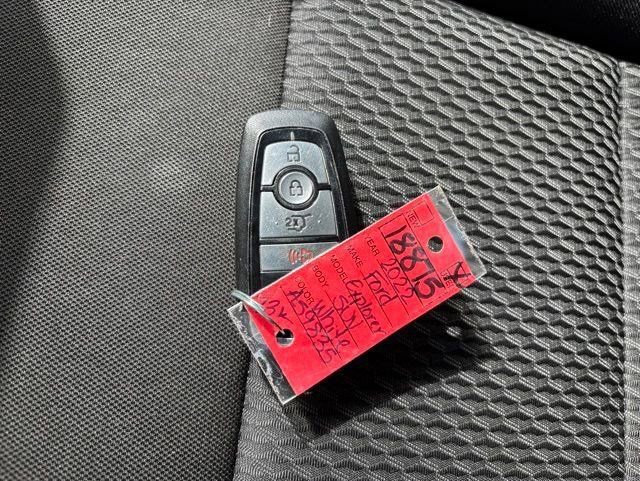 Used 2022 Ford Explorer XLT AWD/4WD image 49
