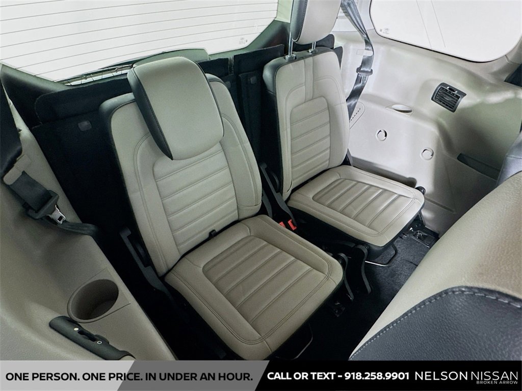 Used 2019 Ford Transit Connect Titanium w/ Titanium Premium Package image 28