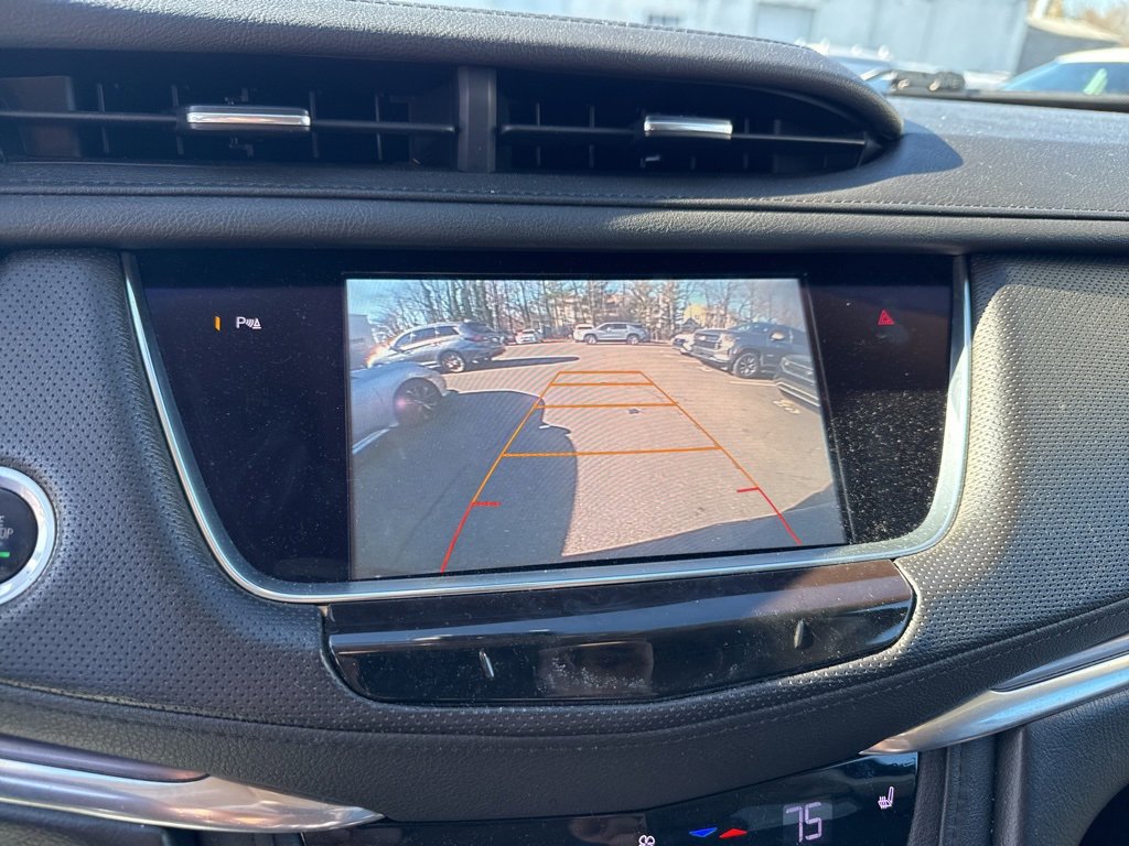 Used 2017 Cadillac XT5 Luxury w/ Driver Awareness Package image 14