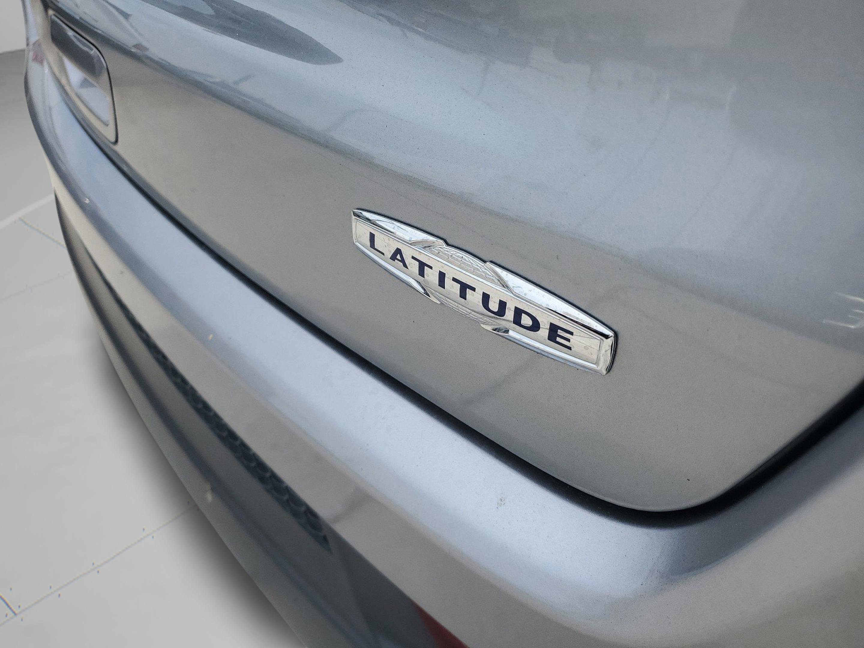 Certified 2021 Jeep Compass Latitude w/ Sun and Sound Group FWD image 31