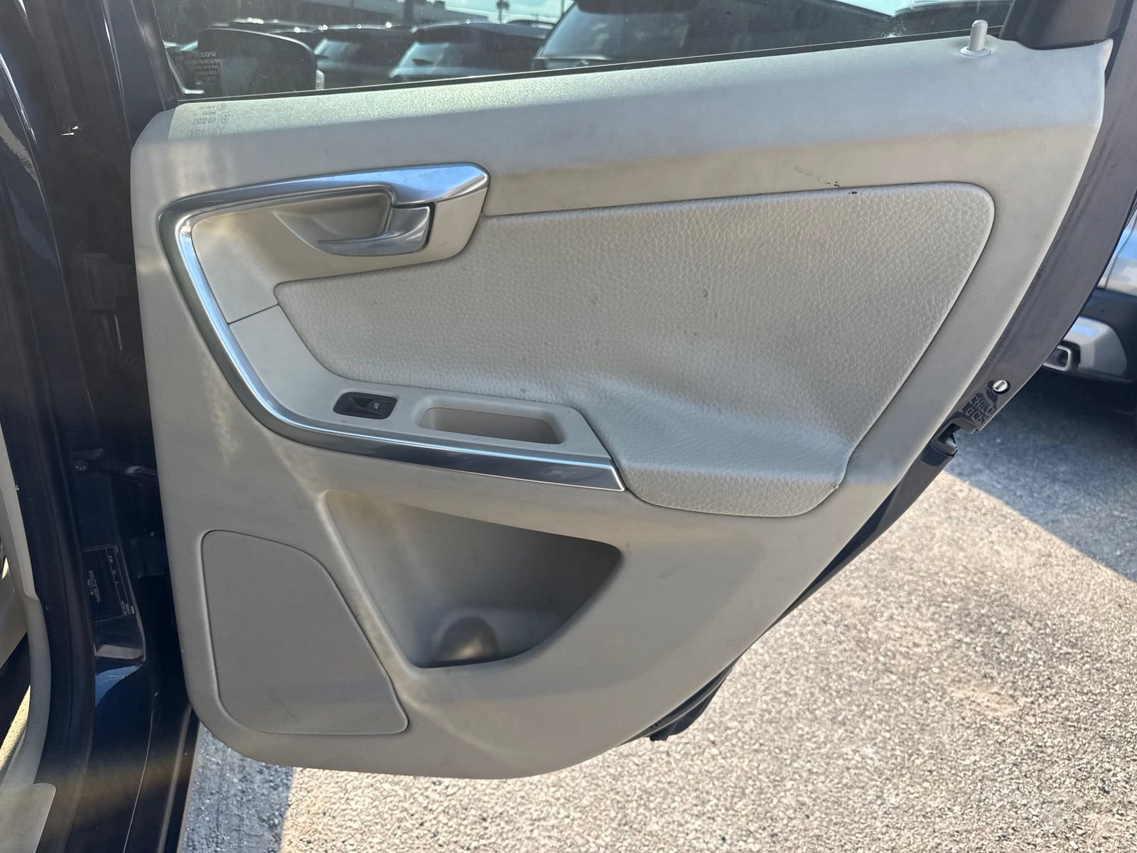 Used 2012 Volvo XC60 3.2 FWD image 25