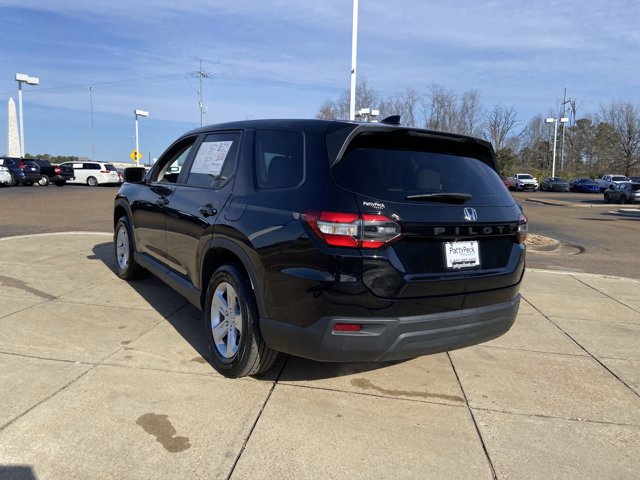 Used 2023 Honda Pilot LX image 8