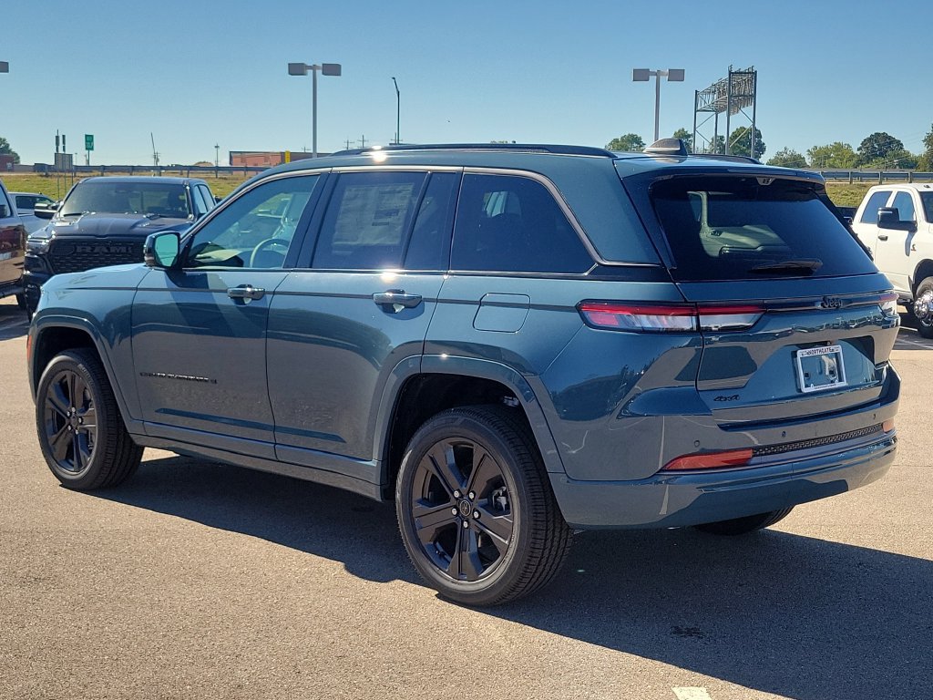 New 2027 Jeep Grand Cherokee Limited AWD/4WD image 4