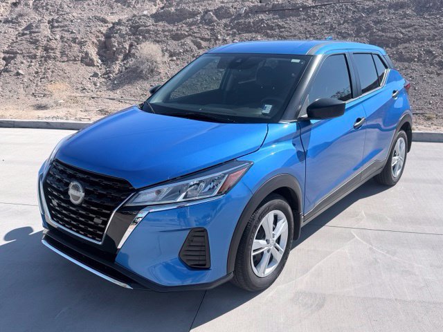 Certified 2025 Nissan Kicks Play S