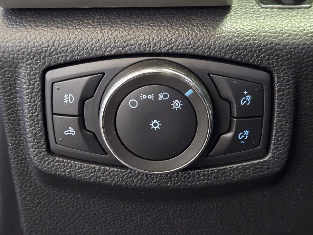 Used 2020 Ford F250 Lariat w/ Lariat Value Package AWD/4WD image 23