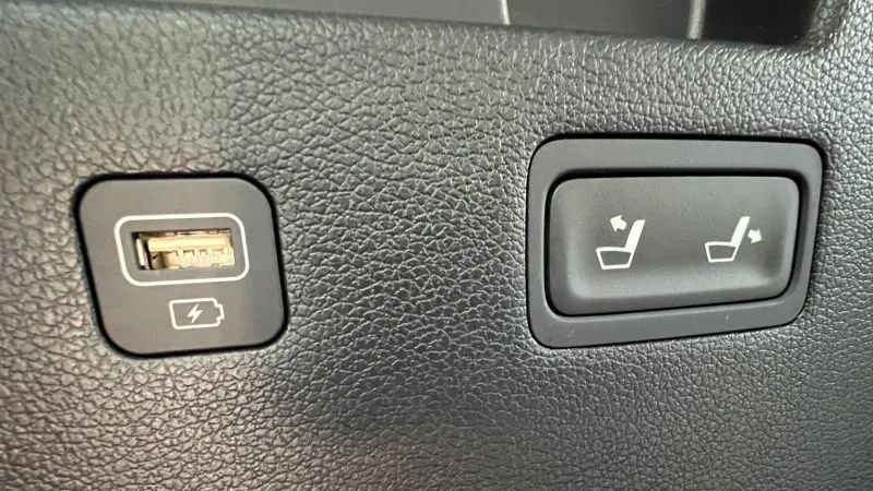 Used 2021 Hyundai Palisade Limited image 39