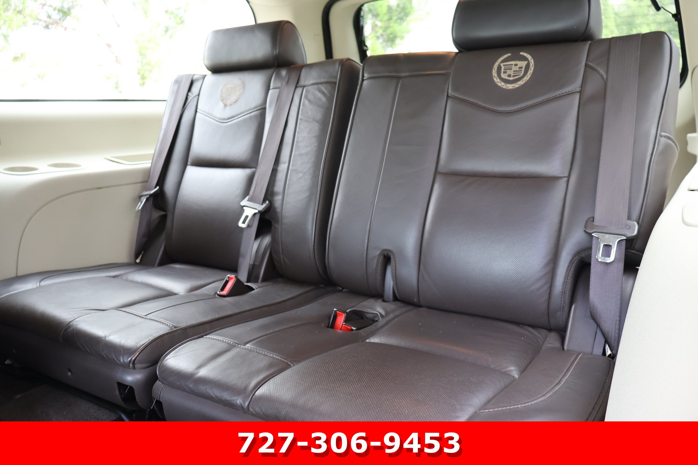 Used 2013 Cadillac Escalade ESV Platinum RWD image 18