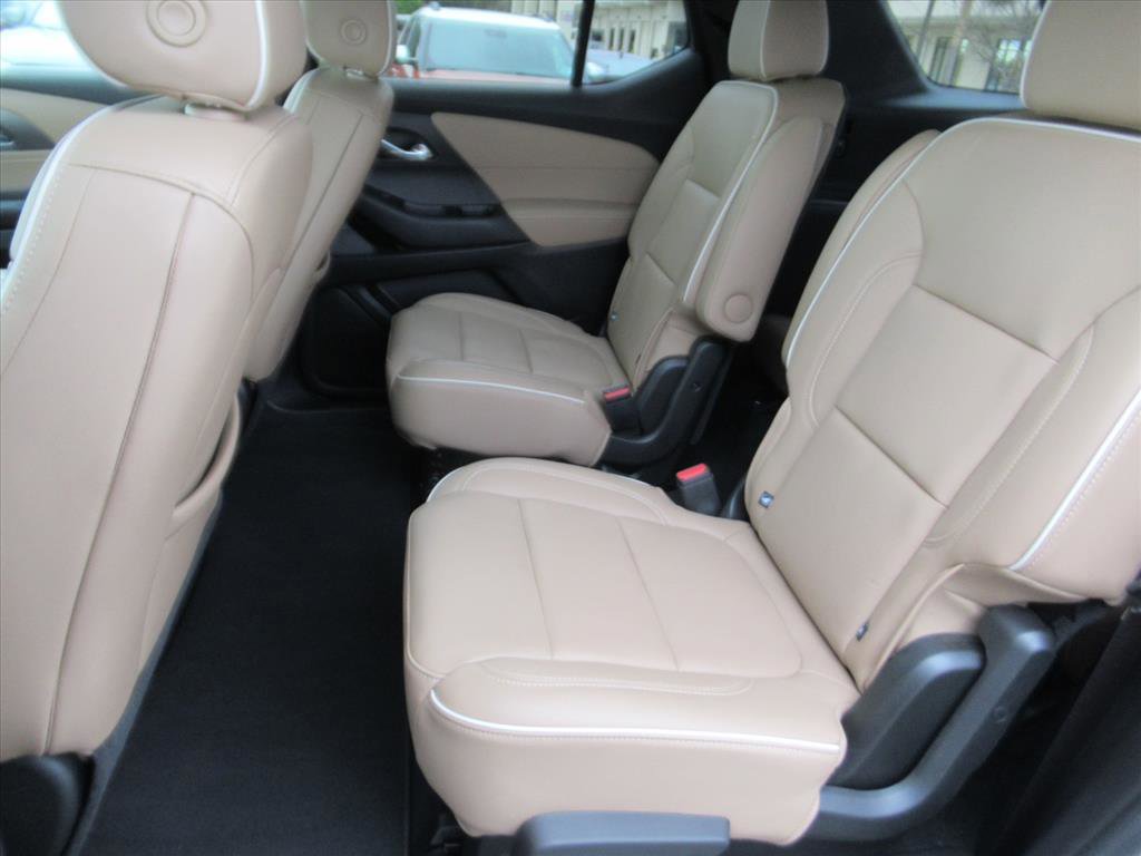 Used 2023 Chevrolet Traverse Premier image 30