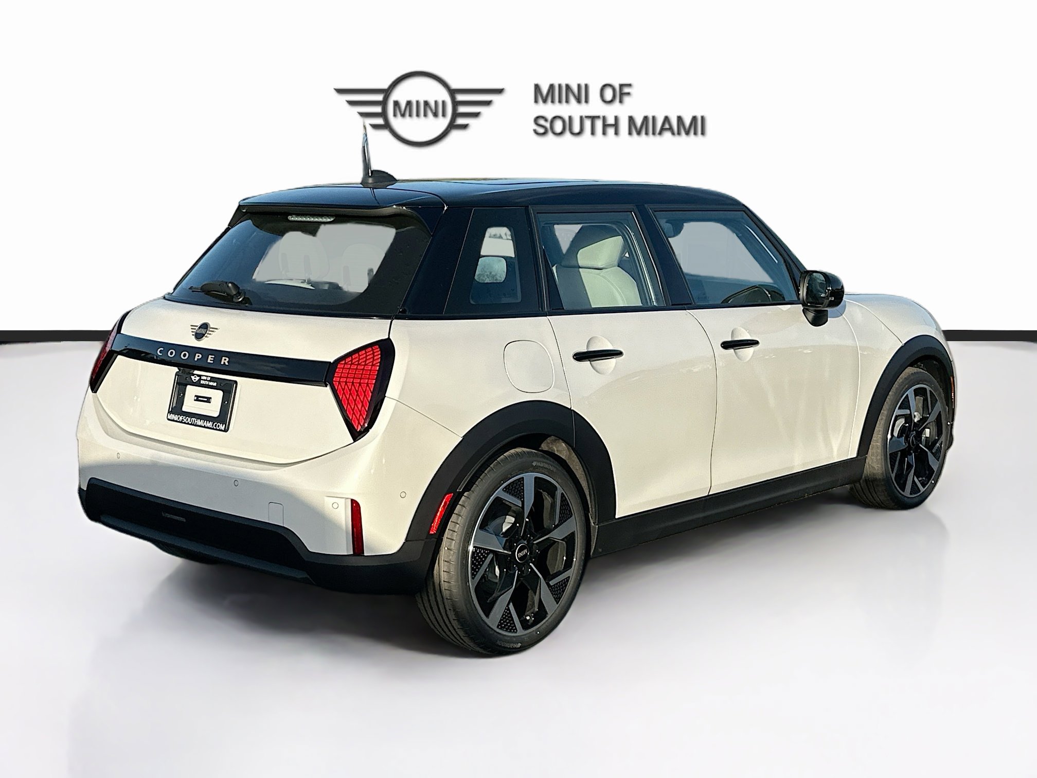 New 2026 MINI Cooper 4-Door Hardtop image 6