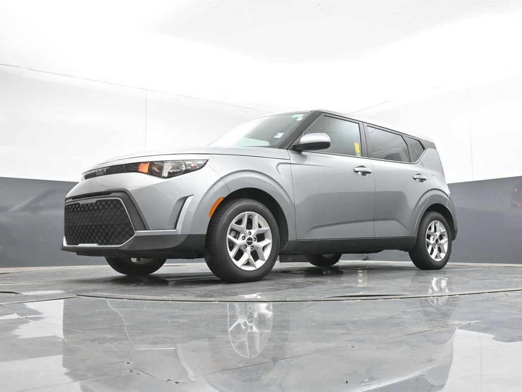 Used 2025 Kia Soul LX w/ LX Technology Package image 36