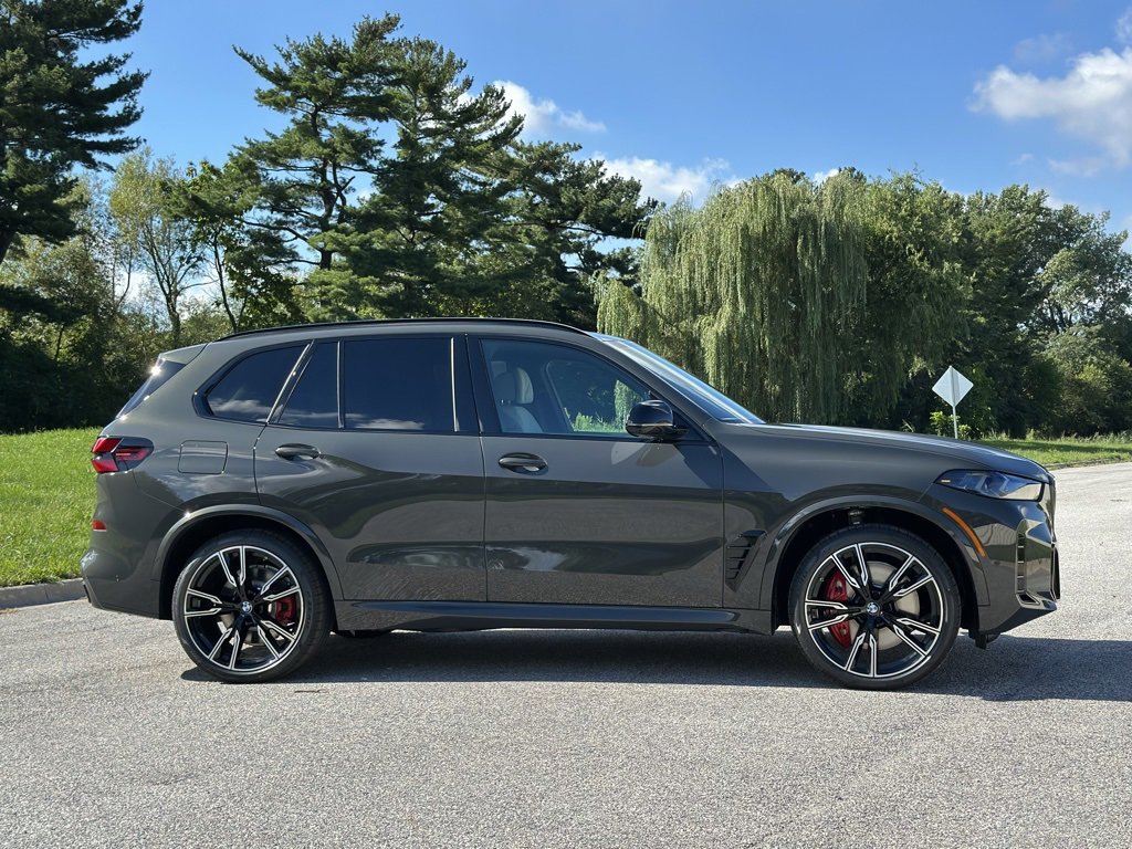 New 2026 BMW X5 M60i image 8