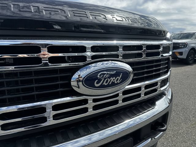 New 2026 Ford F450 XL w/ XL Chrome Package AWD/4WD image 10