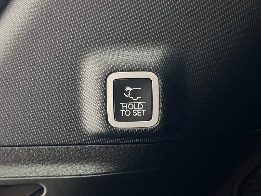 New 2025 Jeep Grand Cherokee Trailhawk w/ Advanced Protech Group II image 15