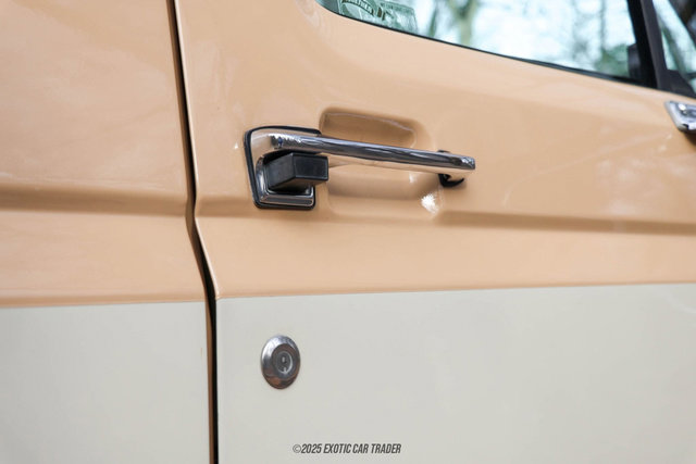 Used 1990 Ford Bronco Custom image 65