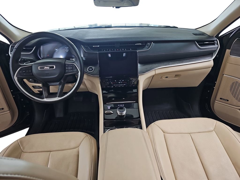 Used 2021 Jeep Grand Cherokee L Limited w/ Luxury Tech Group II image 11