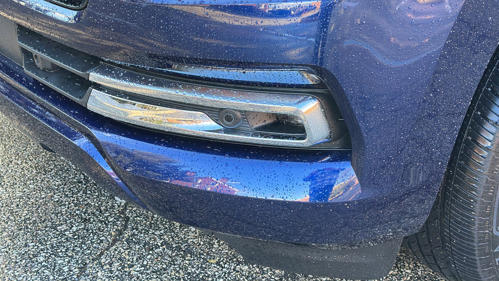 Certified 2025 Nissan Armada Platinum Reserve image 5