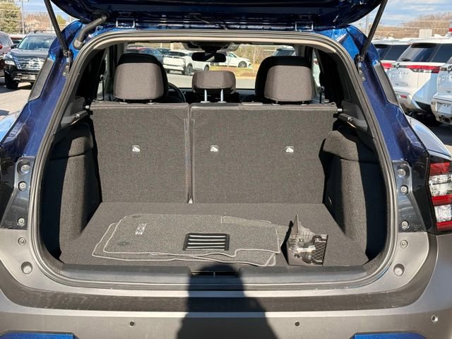 New 2026 Nissan Kicks SV w/ SV Premium Package AWD/4WD image 16