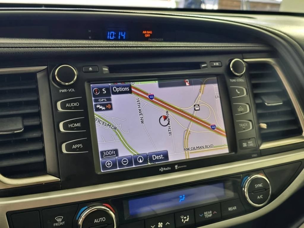 Used 2015 Toyota Highlander XLE AWD/4WD image 34