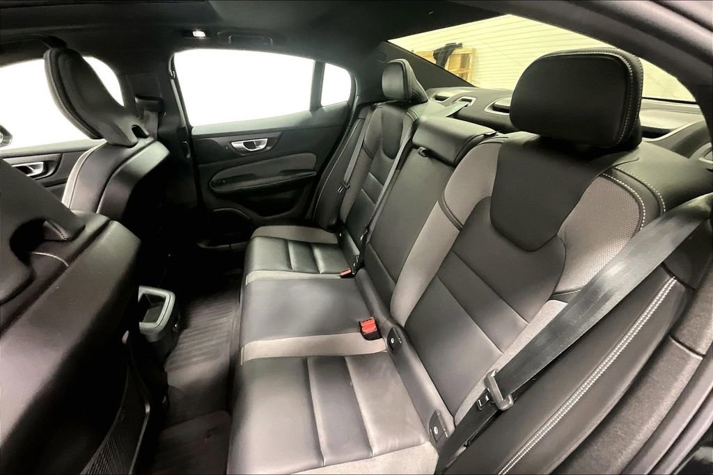 Used 2024 Volvo S60 B5 Plus w/ Protection Package Premier image 35