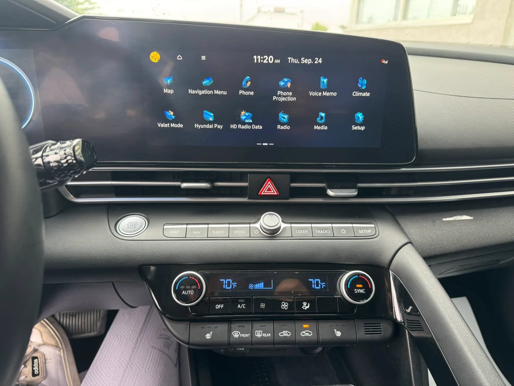 Used 2023 Hyundai Elantra SEL w/ Convenience Package FWD image 10