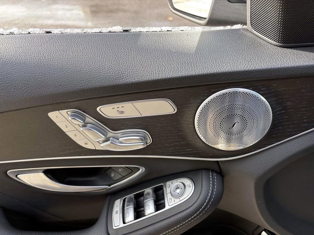 Used 2020 Mercedes-Benz C 300 4MATIC Sedan image 12