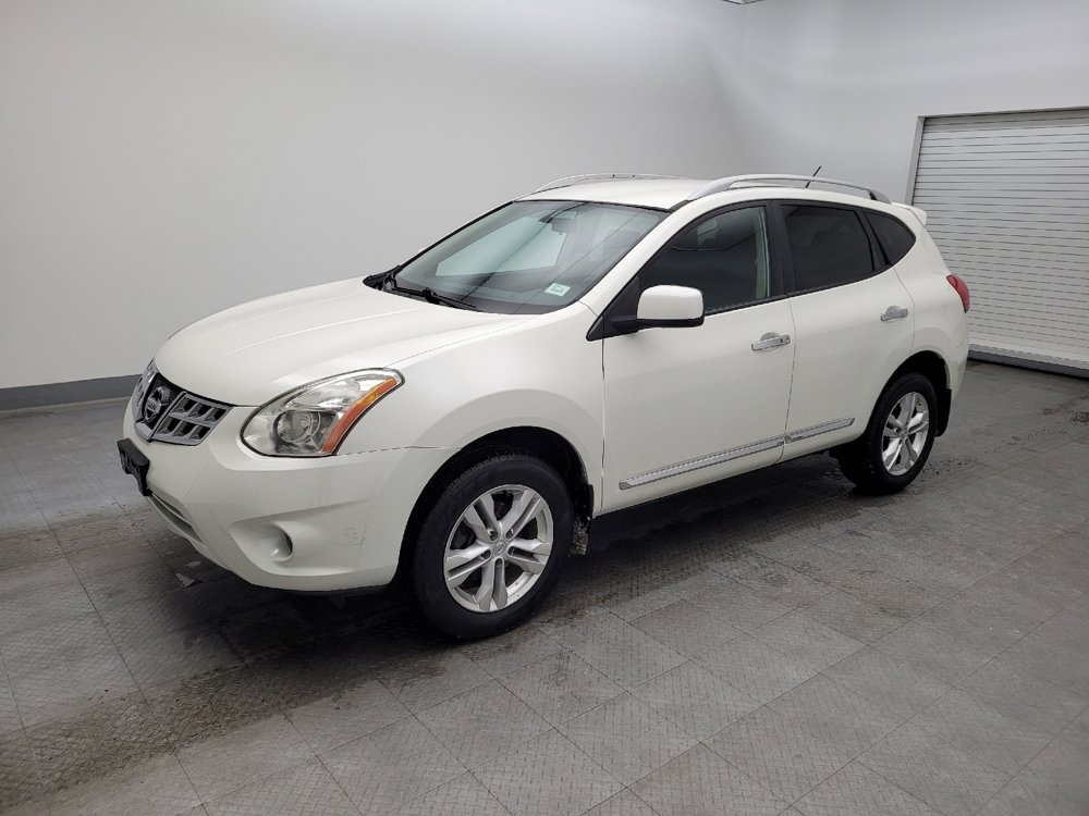 Used 2013 Nissan Rogue SV image 2