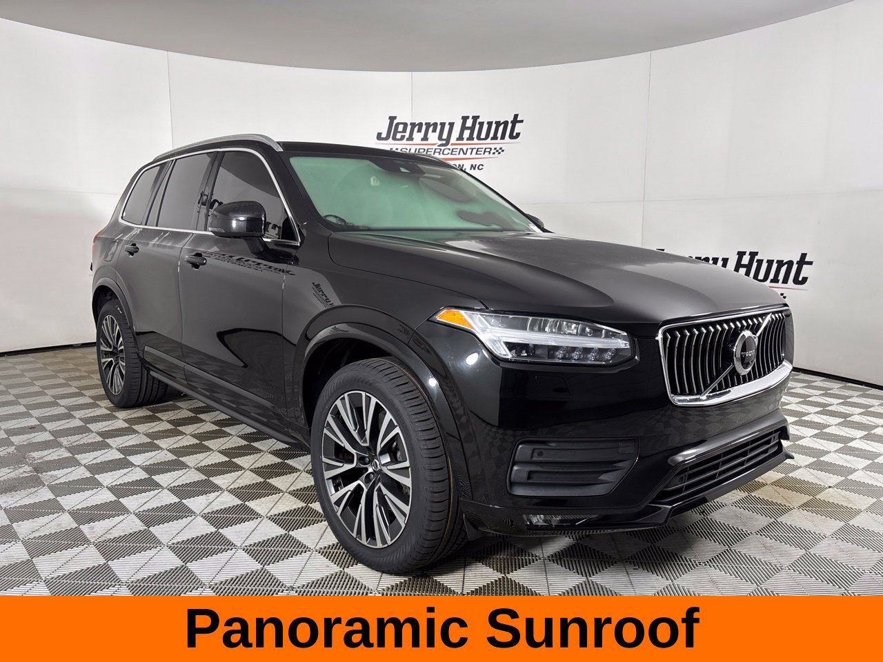 Used 2020 Volvo XC90 T6 Momentum AWD/4WD image 4