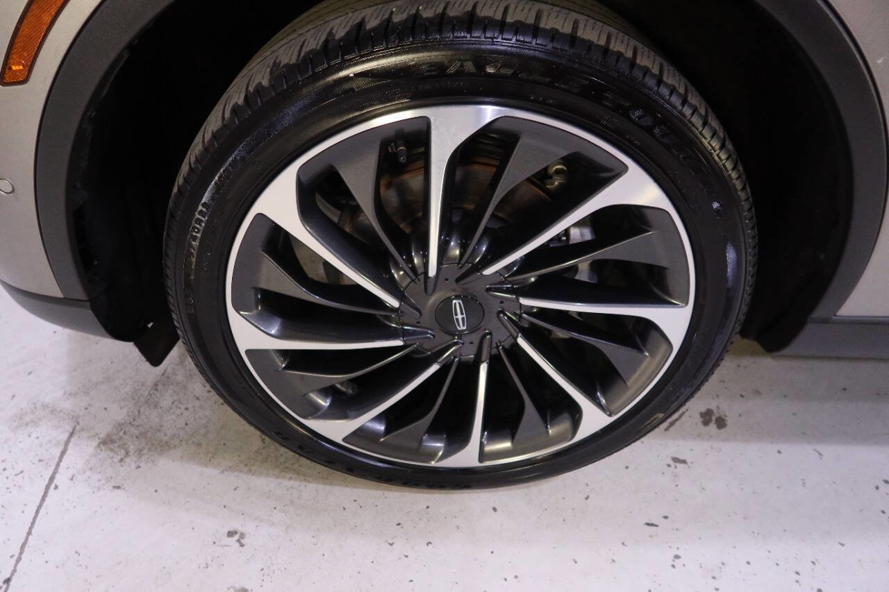 Used 2023 Lincoln Aviator Reserve w/ Equipment Group 201A image 10