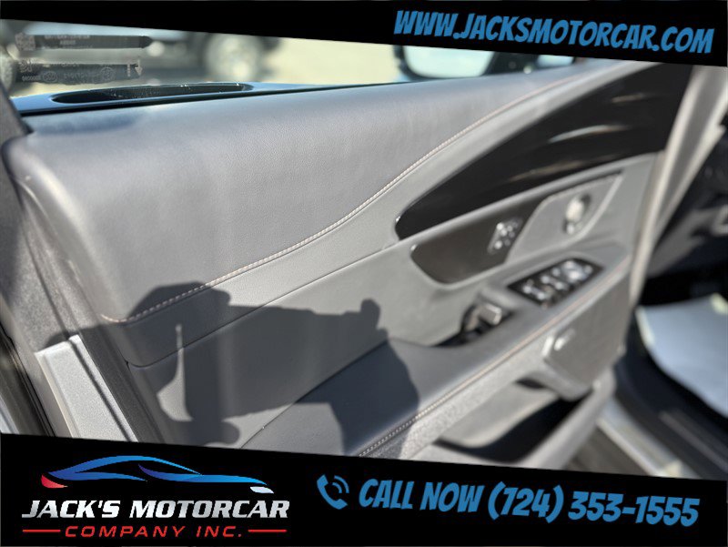 Used 2024 Lincoln Nautilus Reserve w/ Equipment Group 202A image 26