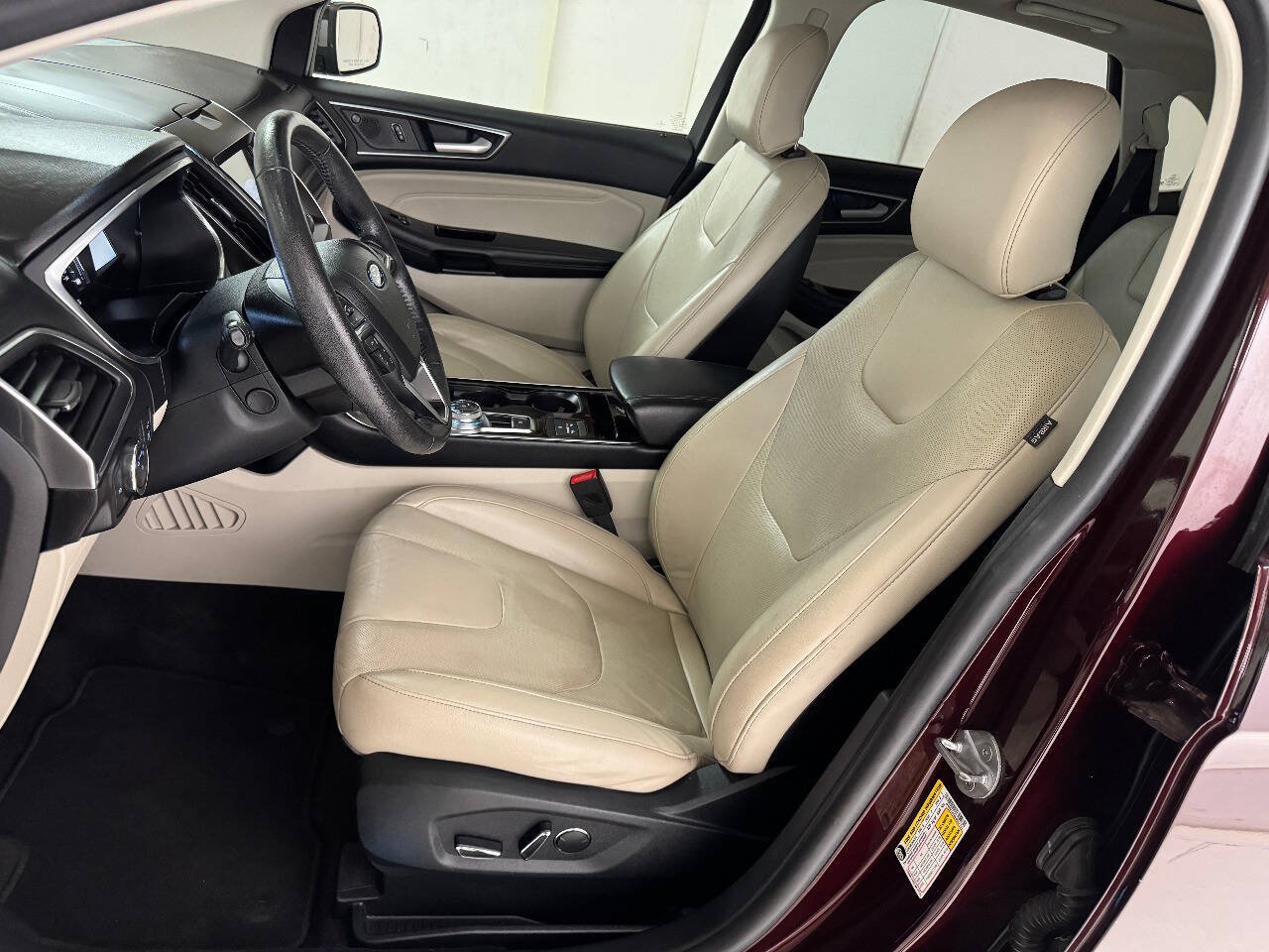Used 2019 Ford Edge Titanium w/ Equipment Group 301A FWD image 42