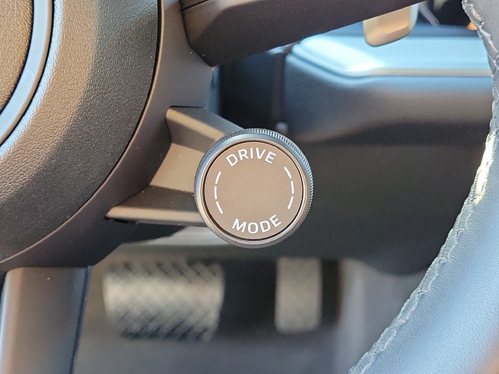 Certified 2026 Porsche Cayenne AWD/4WD image 37