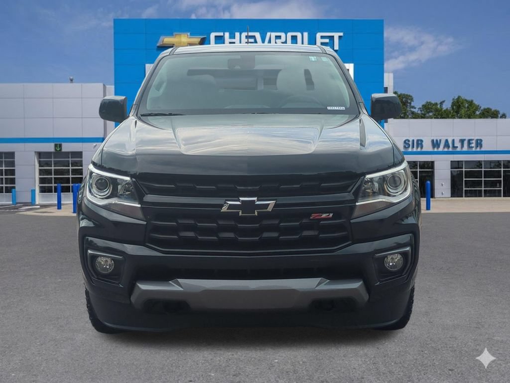 Used 2022 Chevrolet Colorado Z71 w/ Z71 Midnight Edition AWD/4WD image 9
