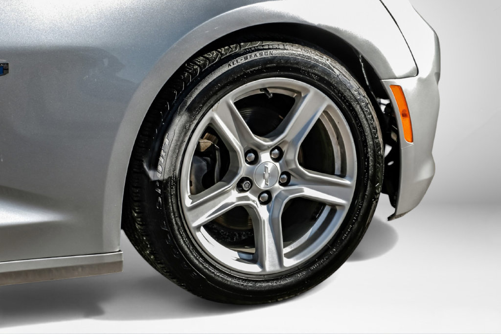 Used 2019 Chevrolet Camaro LT RWD image 41
