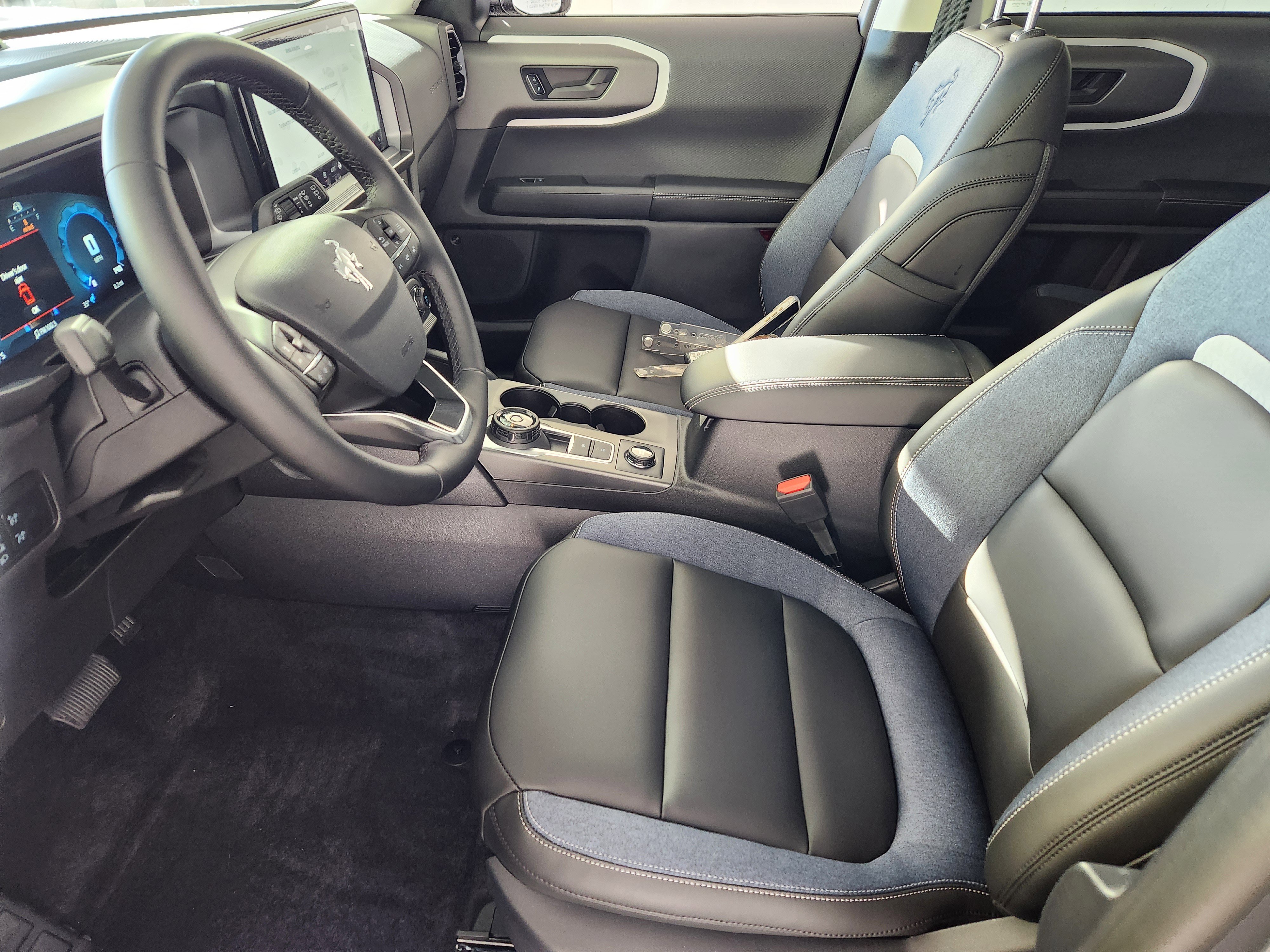 New 2025 Ford Bronco Sport Outer Banks w/ Outer Banks Tech Package+ image 10