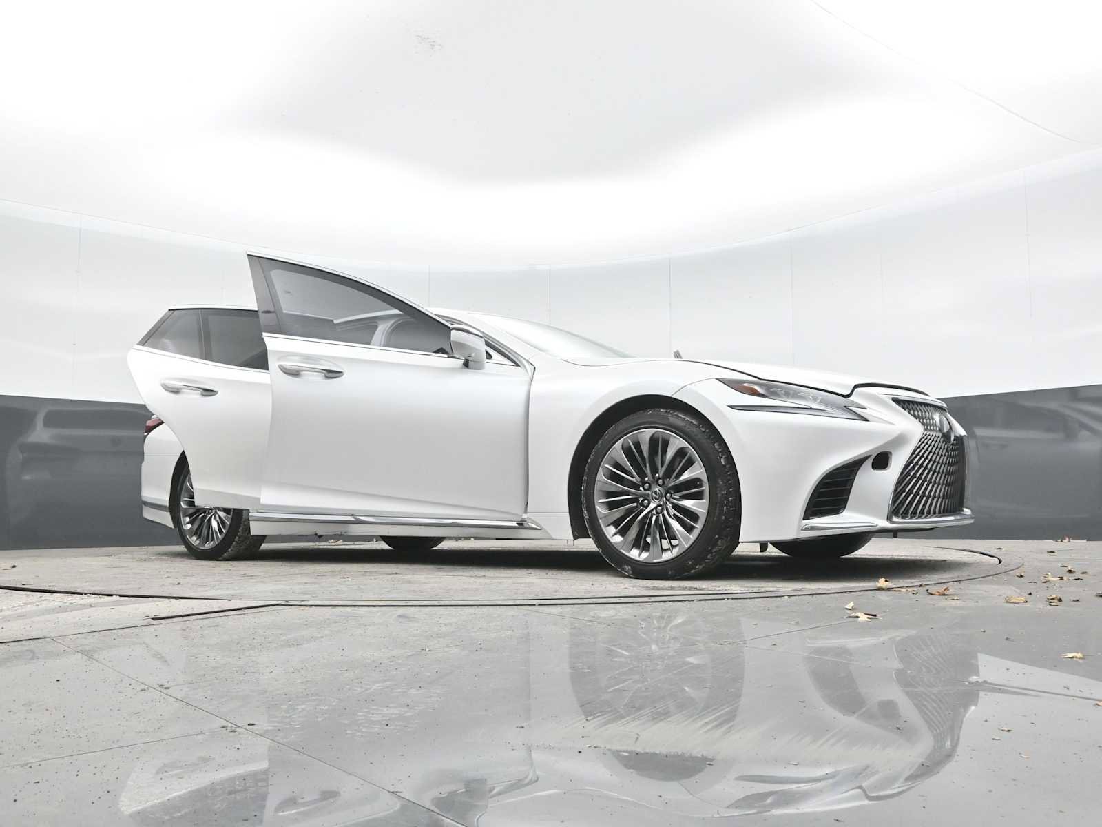 Used 2019 Lexus LS 500 w/ Interior Upgrade Package image 55