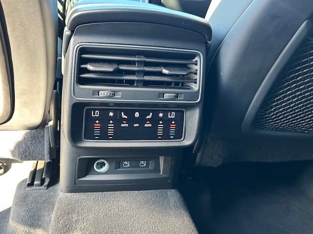 Used 2021 Audi Q8 Premium Plus AWD/4WD image 18