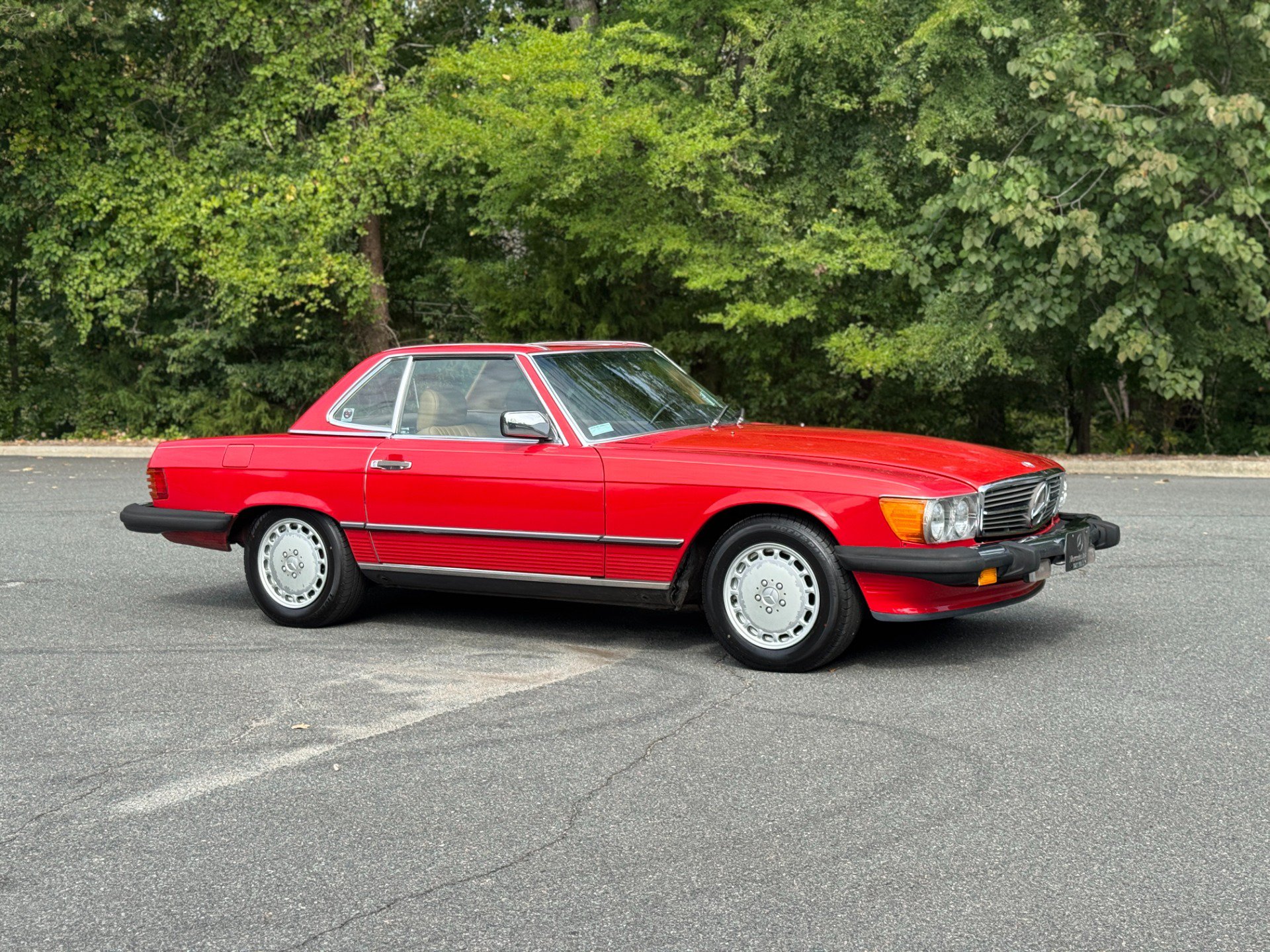 Used 1987 Mercedes-Benz 560 SL image 15