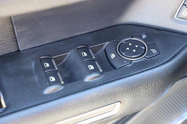 Used 2019 Ford Expedition XLT image 17