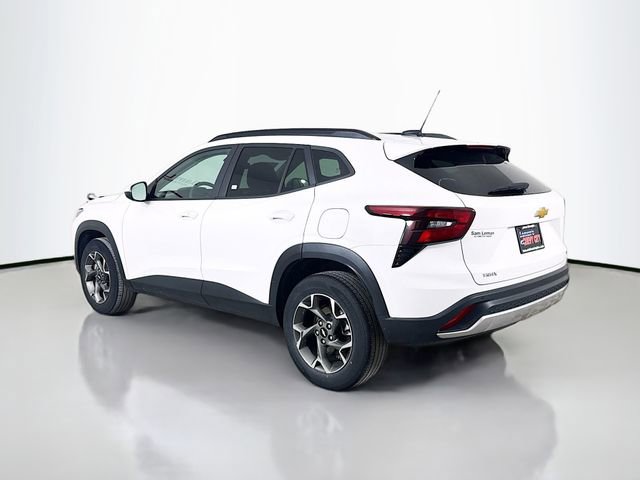 Used 2025 Chevrolet Trax LT w/ Driver Confidence Package image 6