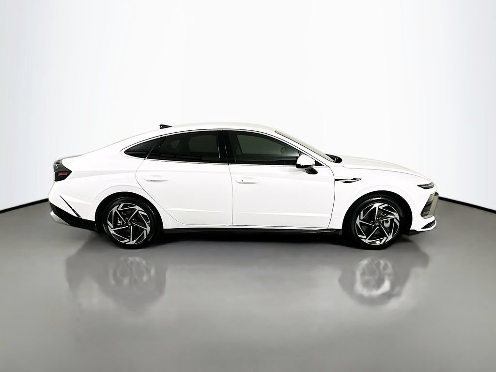 New 2026 Hyundai Sonata SEL FWD image 4