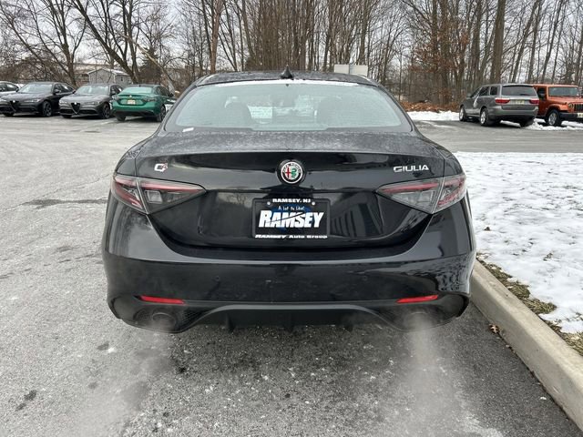 New 2025 Alfa Romeo Giulia AWD w/ Driving Assist Package image 7